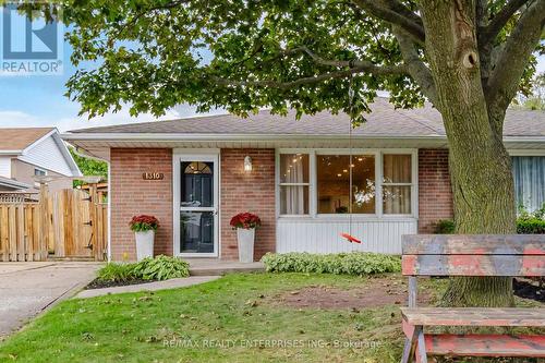 1310 REDBANK CRESCENT  Oakville, ON L6H 1Y5