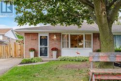 1310 REDBANK CRESCENT Oakville, ON L6H 1Y5