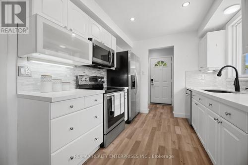 1310 Redbank Crescent, Oakville, ON 