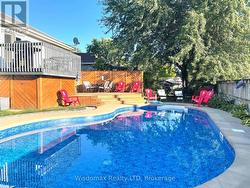 8272 WOODSVIEW CRESCENT Niagara Falls (Ascot), ON L2H 3G1