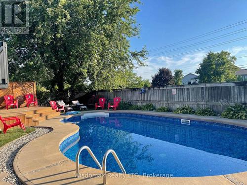 8272 Woodsview Crescent, Niagara Falls (Ascot), ON 
