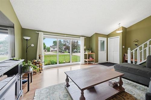 560 Balsam Cr, Oakbank, MB 