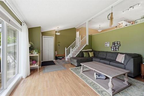 560 Balsam Cr, Oakbank, MB 
