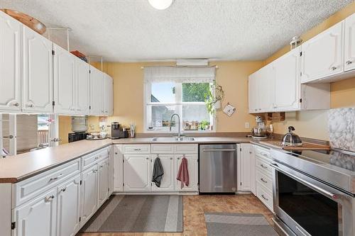 560 Balsam Cr, Oakbank, MB 