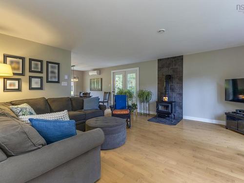 3764 East River East Side Road, Churchville, NS 