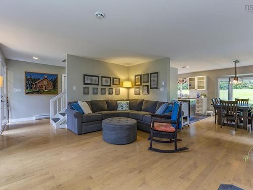 3764 East River East Side Road, Churchville, NS 