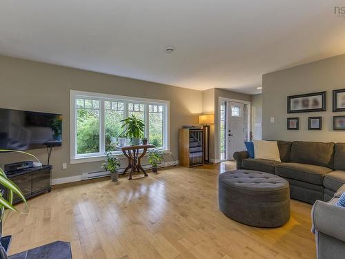 3764 East River East Side Road, Churchville, NS 
