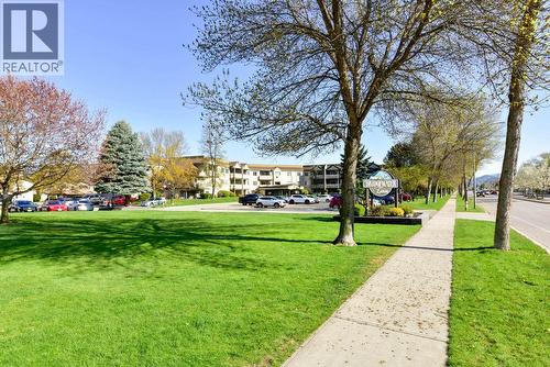 3854 Gordon Drive Unit# 190, Kelowna, BC 