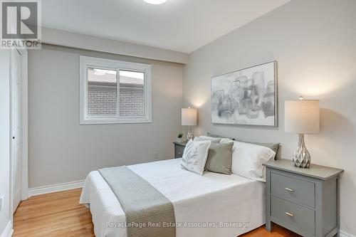 2553 Annelyn Court, Mississauga, ON 