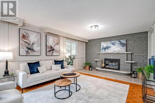 2553 Annelyn Court, Mississauga, ON 