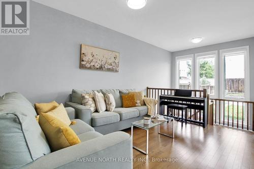 303 Wood Acres Grove, Ottawa, ON 