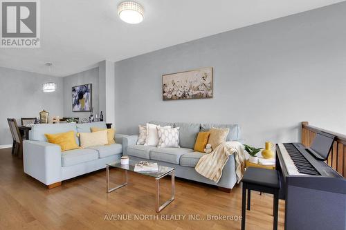 303 Wood Acres Grove, Ottawa, ON 