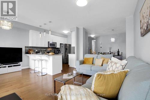 303 Wood Acres Grove, Ottawa, ON 