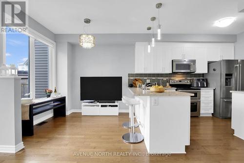 303 Wood Acres Grove, Ottawa, ON 