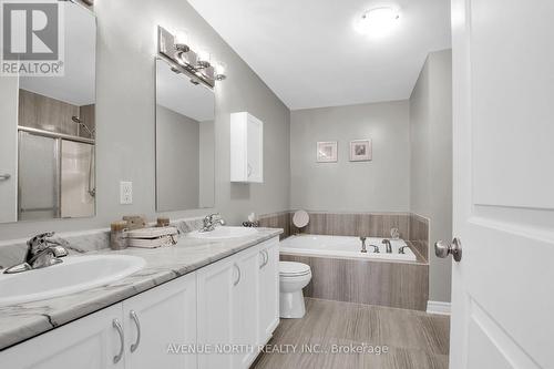 303 Wood Acres Grove, Ottawa, ON 