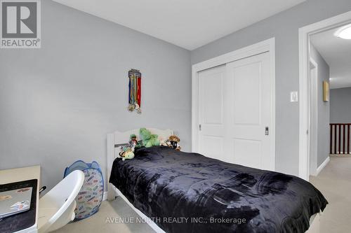 303 Wood Acres Grove, Ottawa, ON 