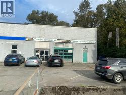 4 2635 KINGSWAY AVENUE Port Coquitlam, BC V3C 1T5
