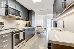TH 5 - 1010 PORTAGE PARKWAY Vaughan, ON L4K 0K3