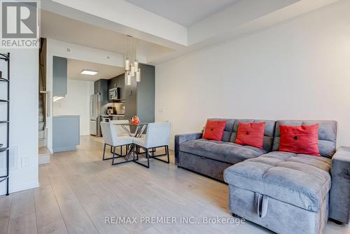Th 5 - 1010 Portage Parkway, Vaughan, ON 