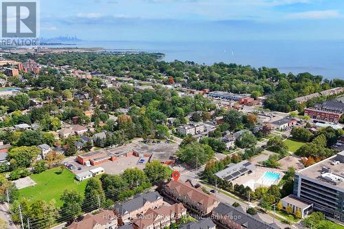 15 - 130 Park Street E, Mississauga, ON 