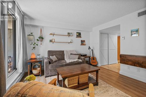 604 - 199 Kent Street, Ottawa, ON 