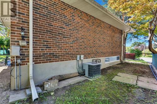 12 Petal Court, Toronto, ON 