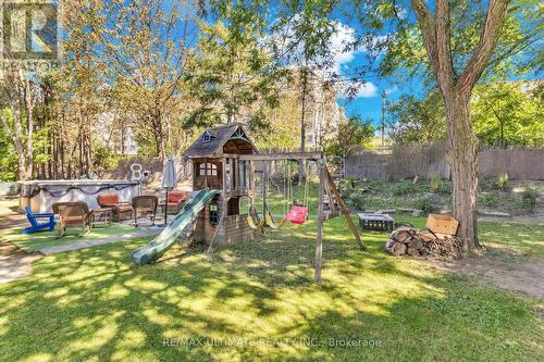 12 Petal Court, Toronto, ON 