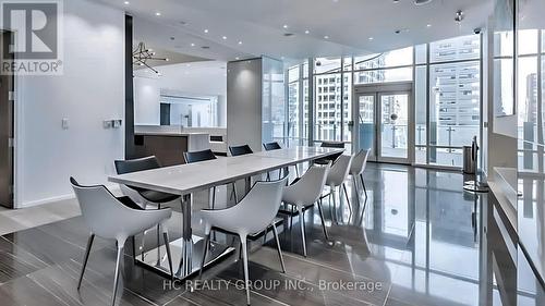 6209 - 1 Bloor Street E, Toronto, ON 