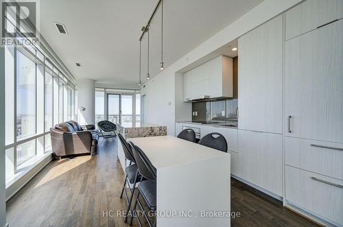 6209 - 1 Bloor Street E, Toronto, ON 
