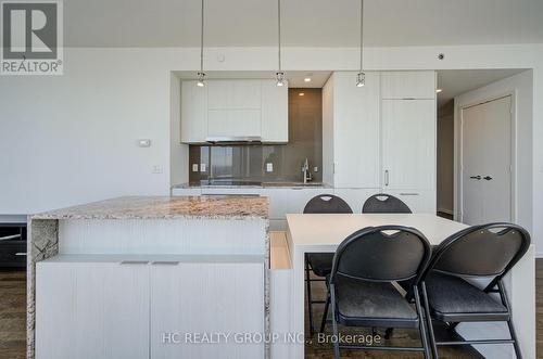 6209 - 1 Bloor Street E, Toronto, ON 