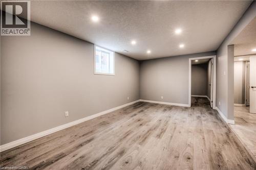 33 RUSKVIEW Road Unit# LOWER , Kitchener, Ontario N2M 4S1 4