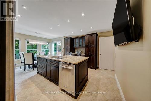 2284 Mansfield Drive, Burlington, ON 