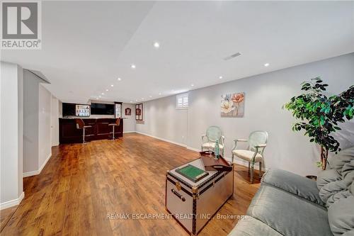 2284 Mansfield Drive, Burlington, ON 
