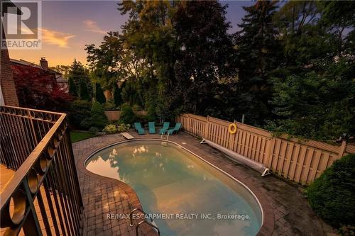 2284 Mansfield Drive, Burlington, ON 