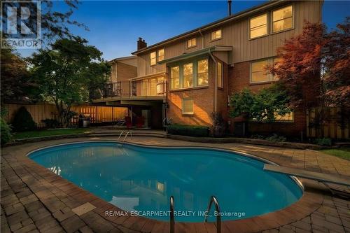 2284 Mansfield Drive, Burlington, ON 