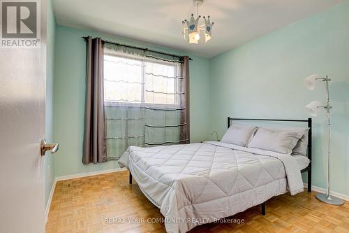 557 Glen Manor Boulevard, Waterloo, ON 