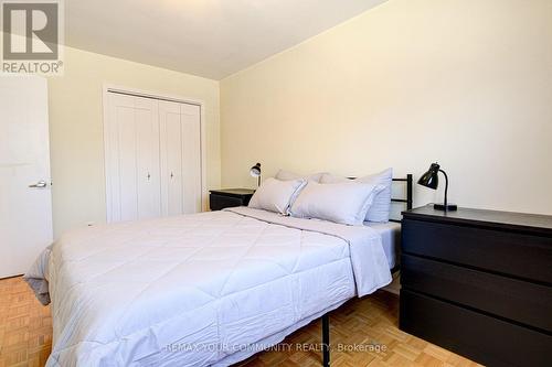 557 Glen Manor Boulevard, Waterloo, ON 