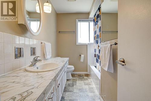 557 Glen Manor Boulevard, Waterloo, ON 