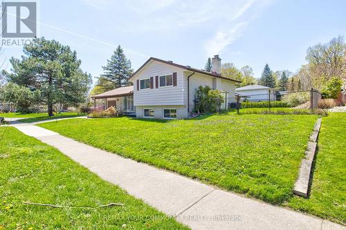 557 Glen Manor Boulevard, Waterloo, ON 