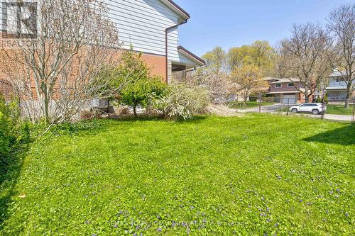 557 Glen Manor Boulevard, Waterloo, ON 