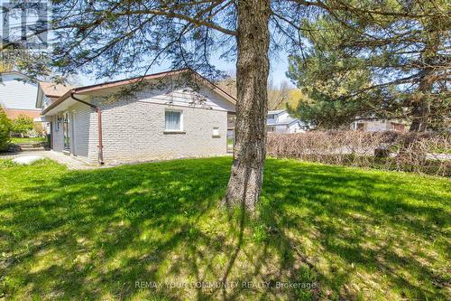 557 Glen Manor Boulevard, Waterloo, ON 