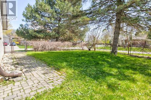 557 Glen Manor Boulevard, Waterloo, ON 
