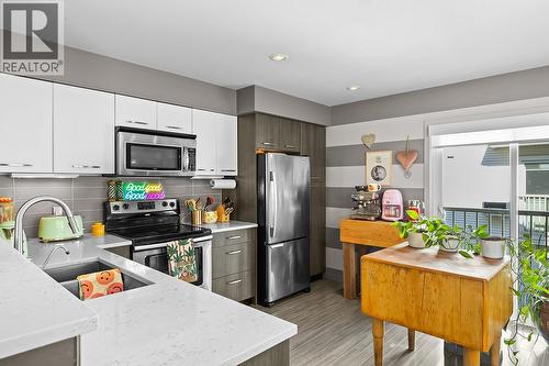 Kitchen - 1851 Ambrosi Road Unit# 11, Kelowna, BC 