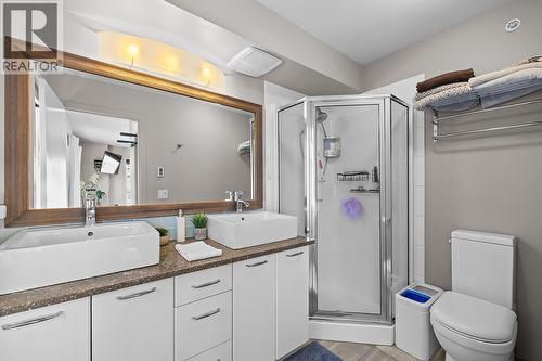 Primary Ensuite - 1851 Ambrosi Road Unit# 11, Kelowna, BC 