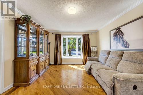 35 Ivylea Street, Ottawa, ON 
