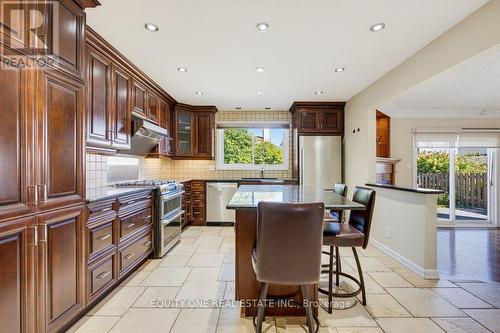 35 Ivylea Street, Ottawa, ON 