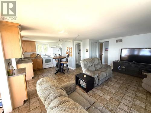 3309 Windmill Road, Edwardsburgh/Cardinal, ON 