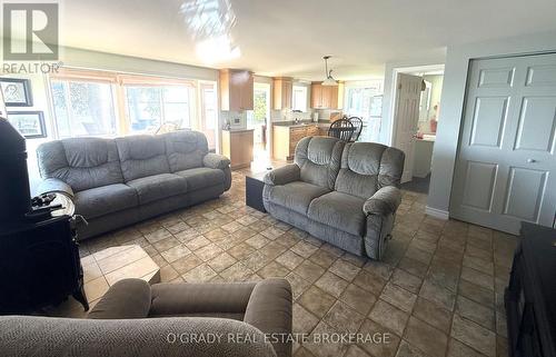 3309 Windmill Road, Edwardsburgh/Cardinal, ON 