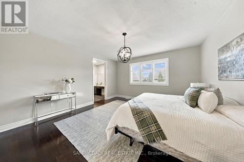 146 Mcwilliams Crescent, Oakville, ON 