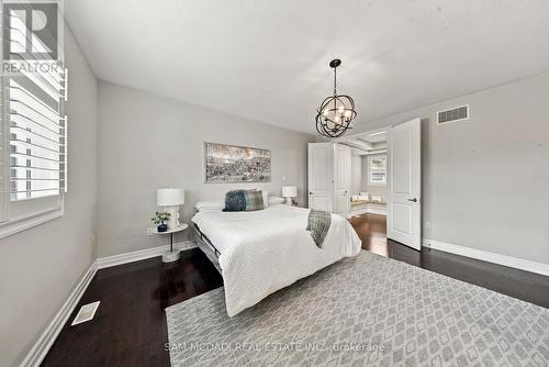 146 Mcwilliams Crescent, Oakville, ON 